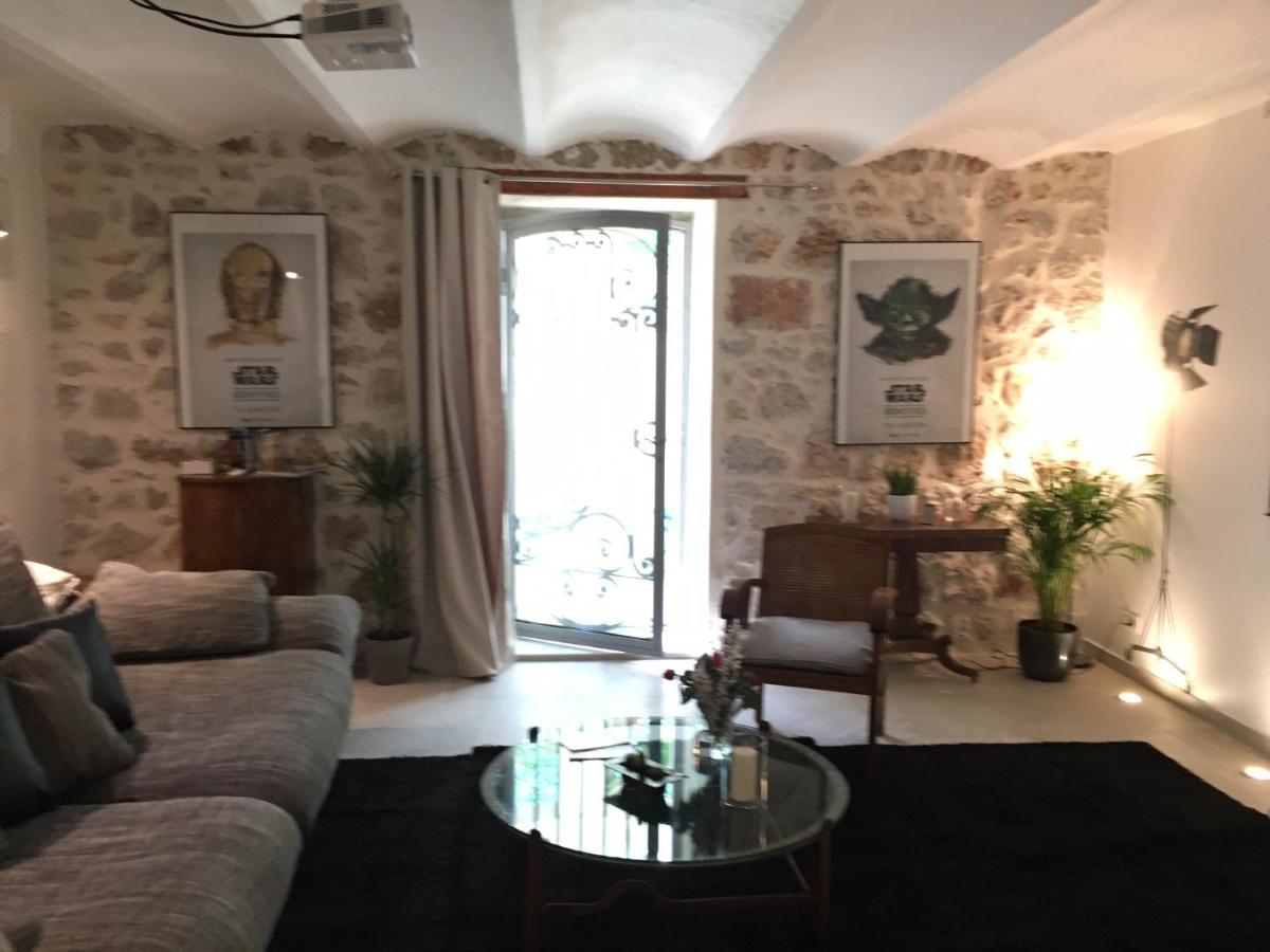 Cocoon In ***** Apartment