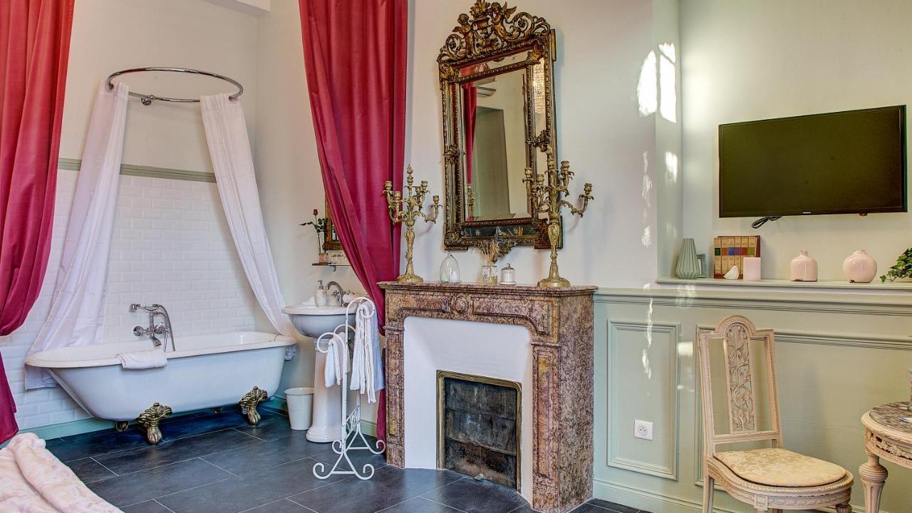 Apartment Cocoon In *****